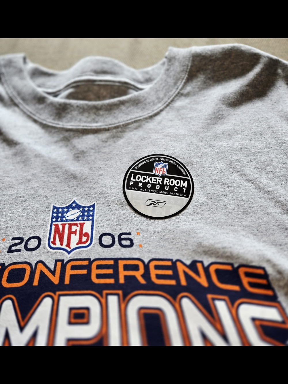 RARE FIND | 2006 Chicago Bears NFC Championship Reebok  Crewneck Tee-Shirt NFL